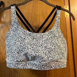 Lululemon sport bra